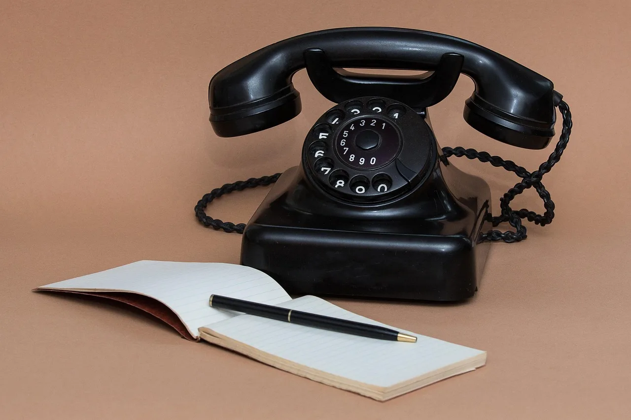 phone, communication, make a phone call, news, conversation, to speak, note, phone, conversation, conversation, conversation, conversation, conversation